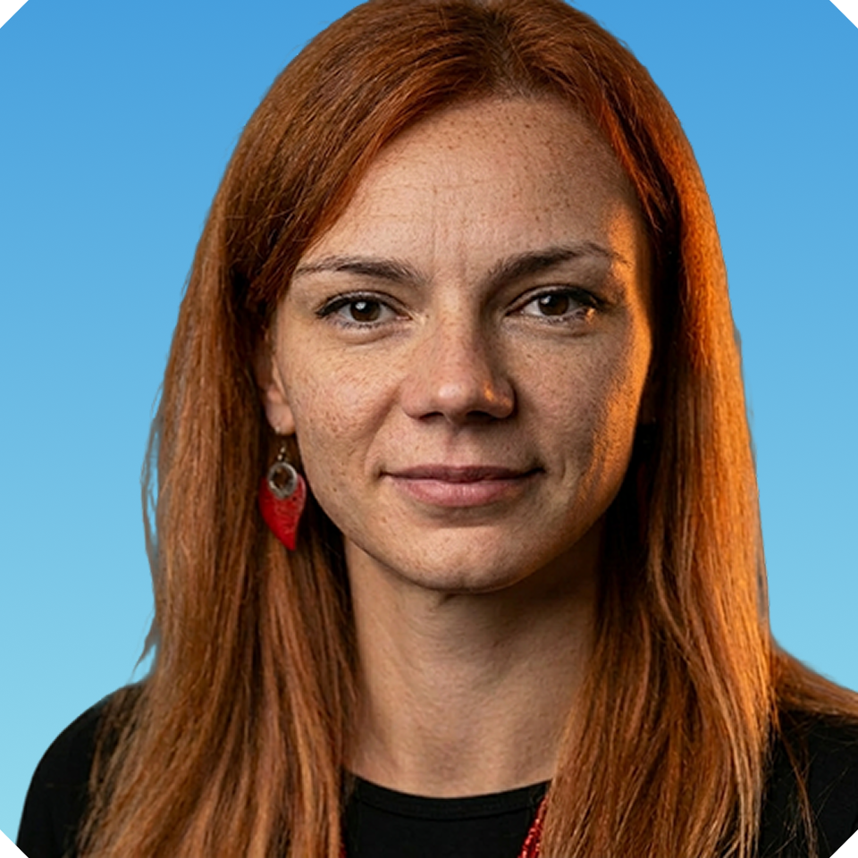 Ioanna Pona
